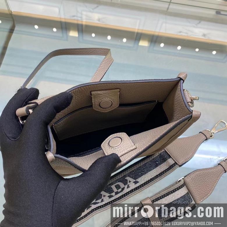 Prada Bags 1BH191 20X19X6cm XM