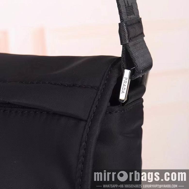 Prada Bags 30X27.5X14.5cm 053076 XM