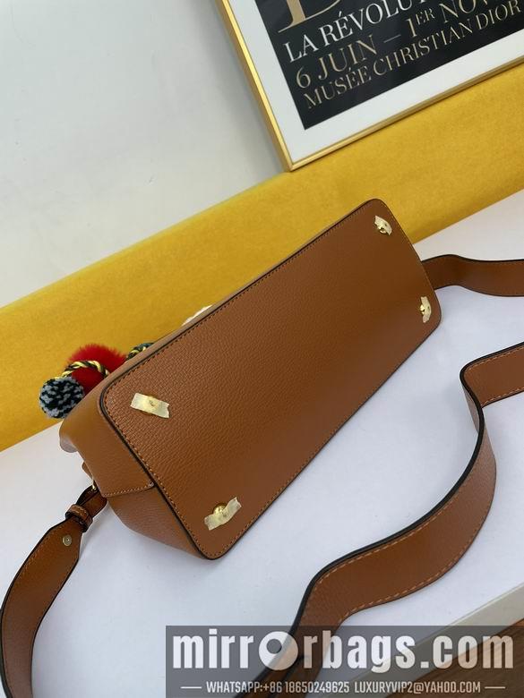 Prada Bags WW5005棕 30X22X13