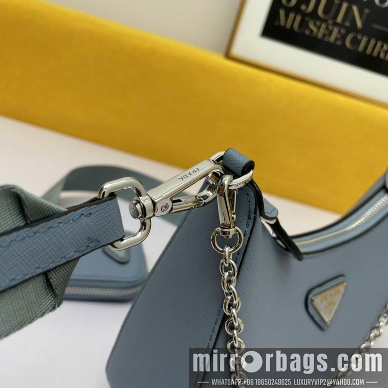 Prada Bags WW1BH204蓝 18X22X6.5