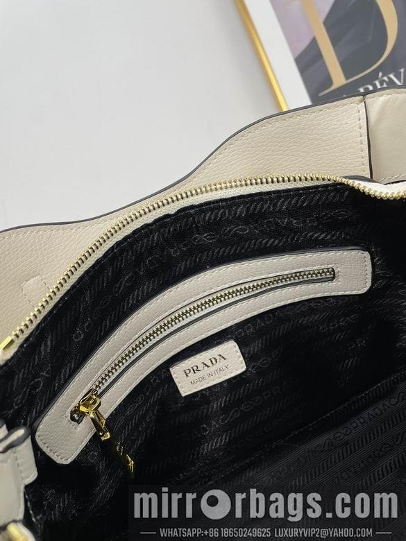 Prada Bags WW5002白 30X22X13