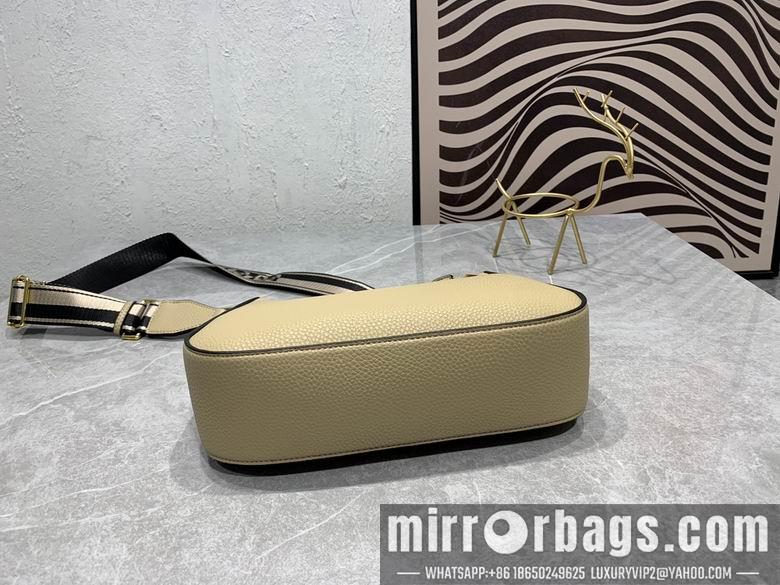 Prada Bags 66203 25X18X8cm XM 1