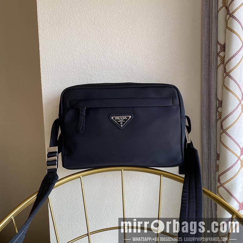 Prada Bags 533-4 26X19X6.5cm WP