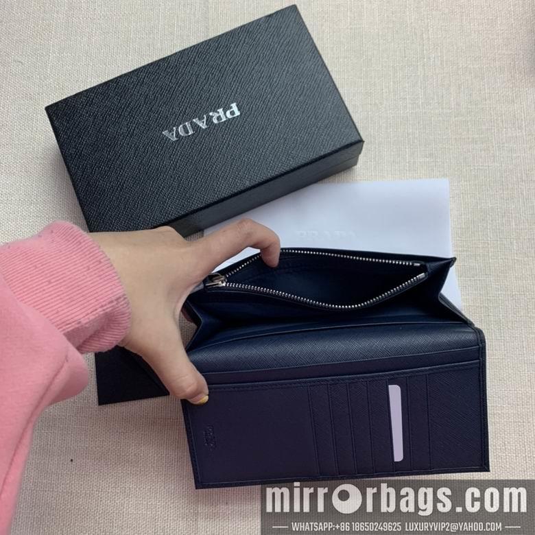 Prada Bags LM0837 19x10x2.5cm YG 3