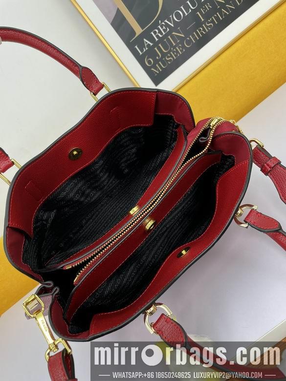 Prada Bags WW5002红 30X22X13