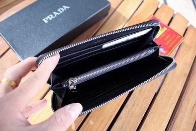 Prada Bags 666047 19X10.5X2.5cm WP