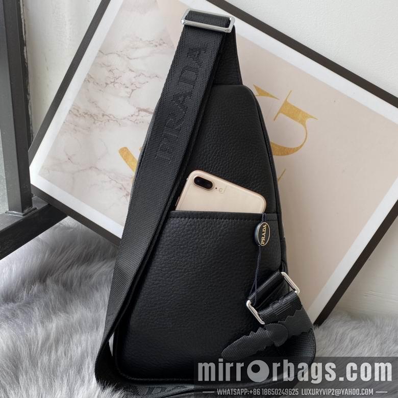 Prada Bags 33043-1 29X20X5cm WP