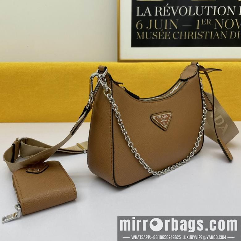 Prada Bags WW1BH204棕 18X22X6.5