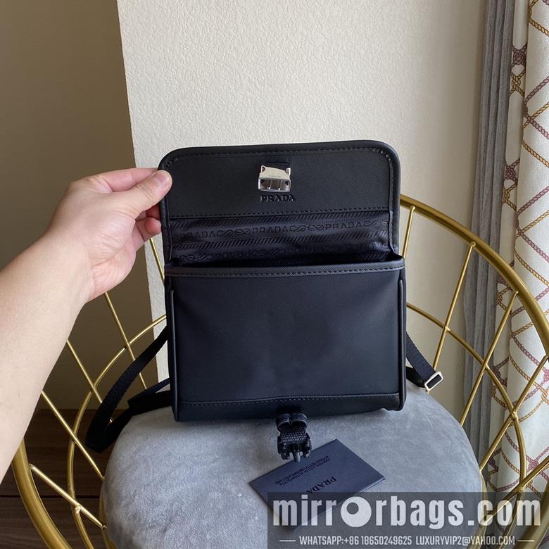 Prada Bags 595-4 20X16X5cm WP