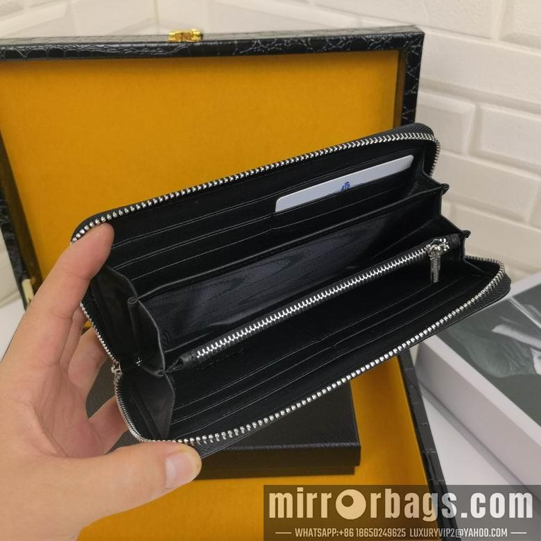 Prada Bags 666071 19X10X2.5cm XM