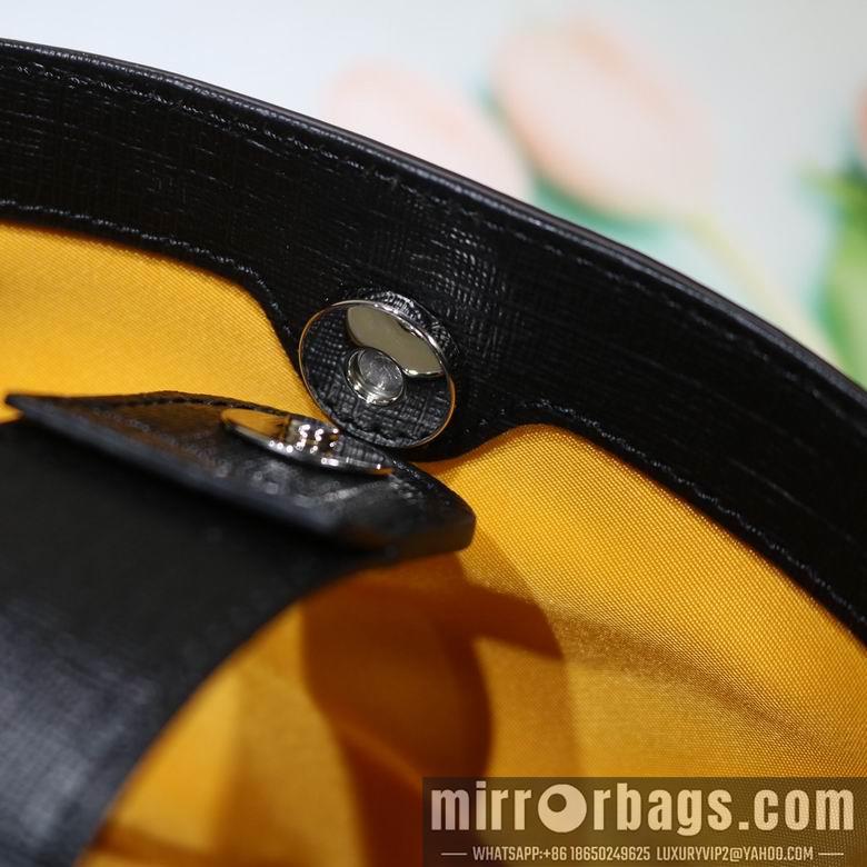 Gucci Bags 1:1 606193 11X16.5X11cm DF