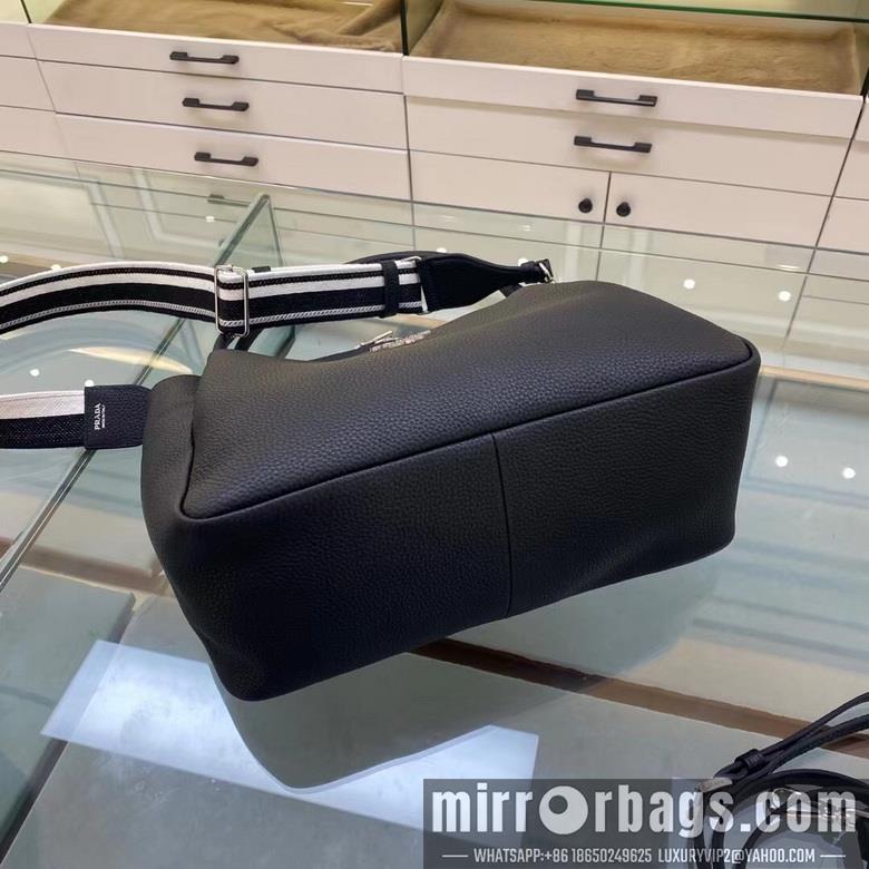 Prada Bags 1BC170 32X26X13cm XM