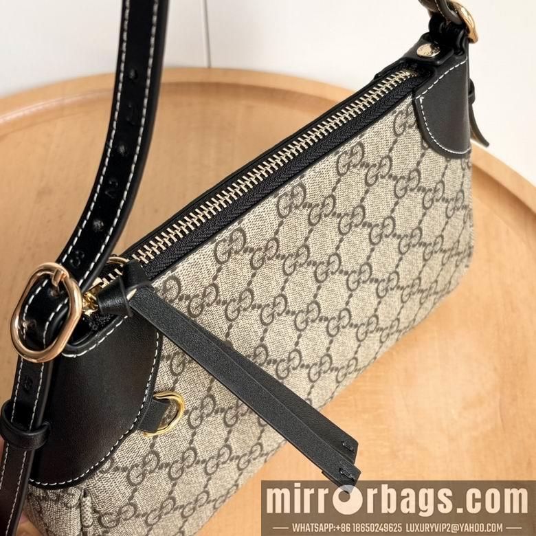 Gucci Bags 1:1 Emblem 815218 24.5X16X5cm DF