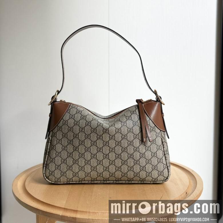 Gucci Bags 1:1 Emblem 815216 31.5X21X8cm DF