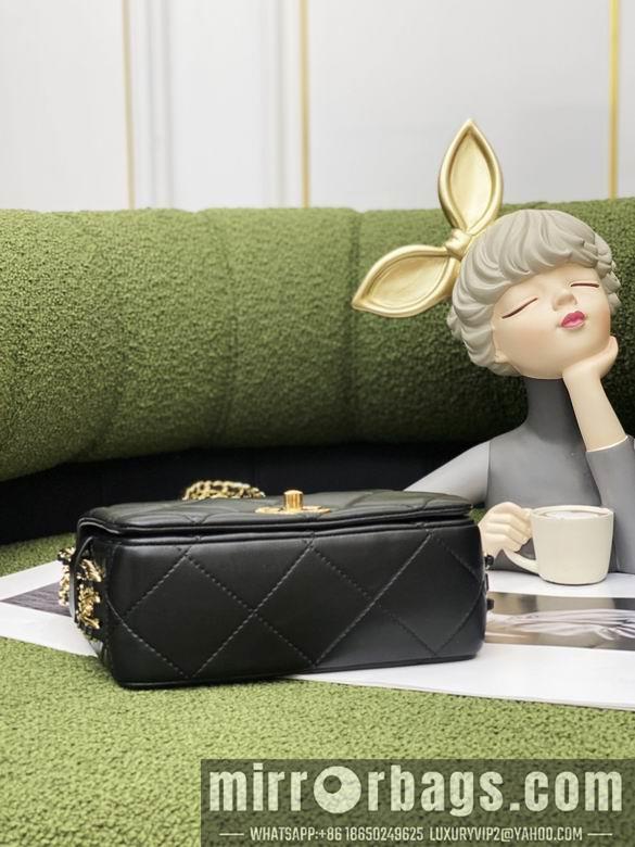 1:1 Chanel Bags SS2022 17cm YG 3colour