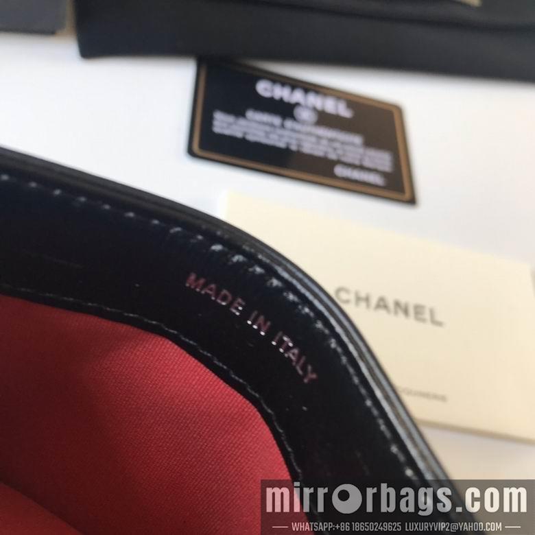 1:1 Chanel Bags A84368 11X7.5cm YG 3colour
