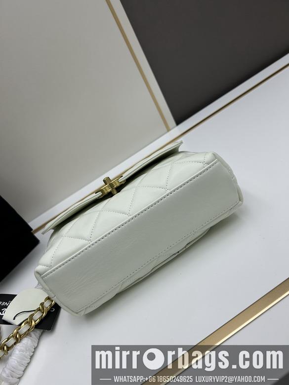 1:1 Chanel Bags Chanel 5115 13x20.5x6.5cm jj2