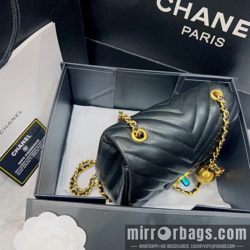 1:1 Chanel Bags Chanel 羊皮18cm CN
