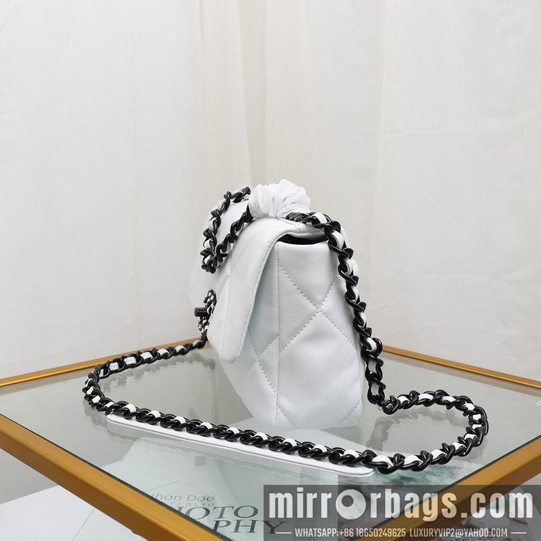 1:1 Chanel Bags 6012 26X16X9cm YG 2colour