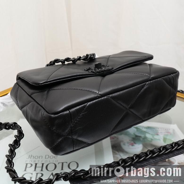 1:1 Chanel Bags 6012 26X16X9cm YG 2colour