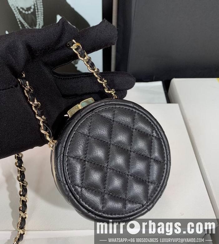 1:1 Chanel Bags 8X8X3.5cm 061102 YG 2colour