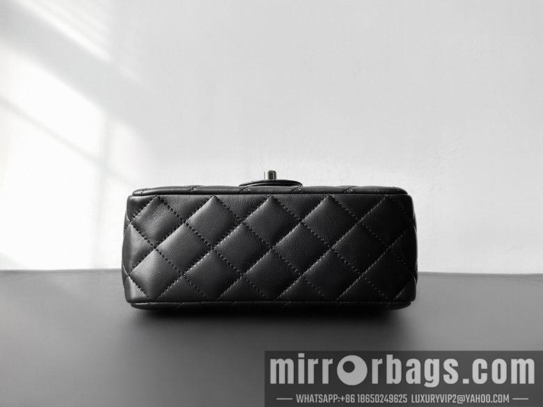 1:1 Chanel Bags 19cm 073103 WO
