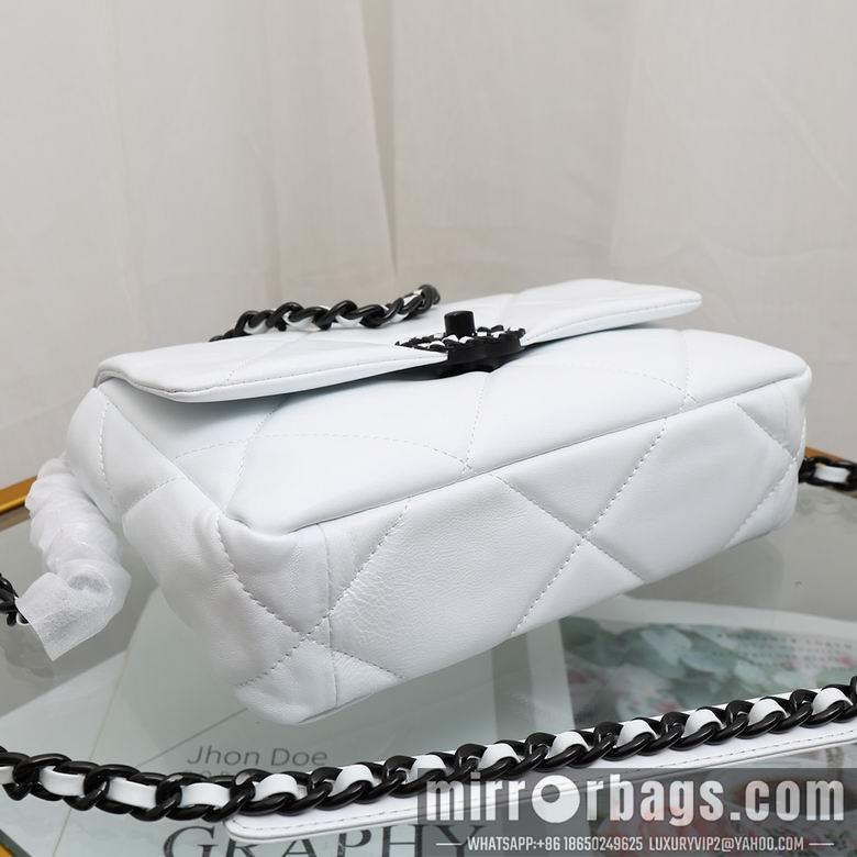 1:1 Chanel Bags 6012 26X16X9cm YG 2colour