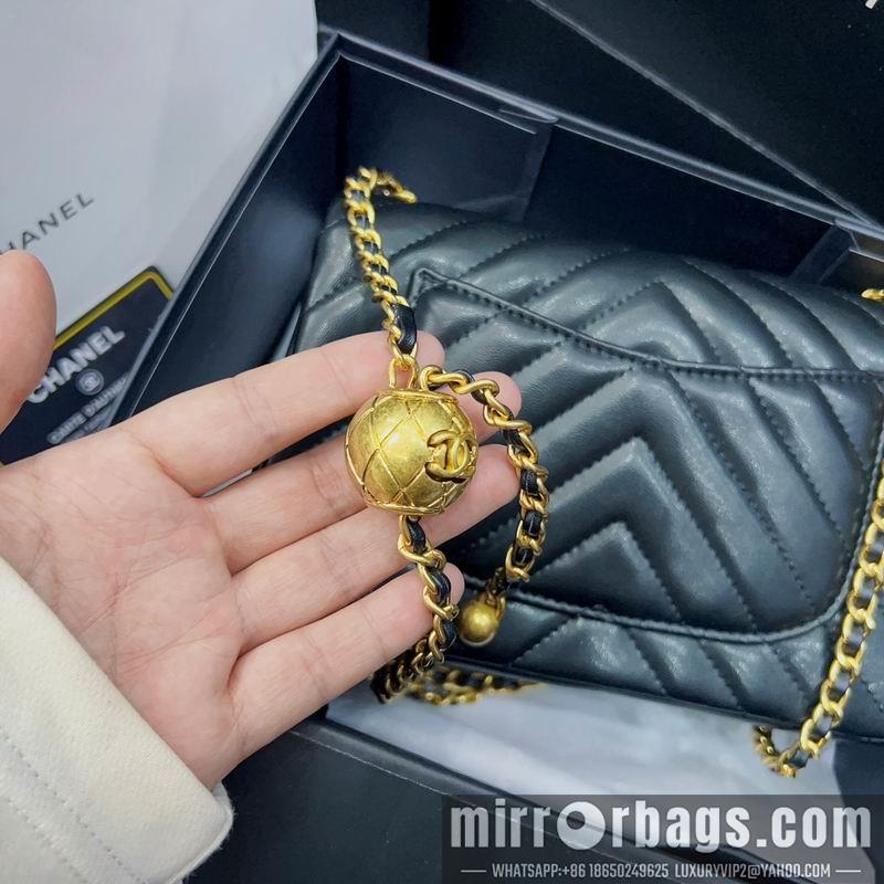 1:1 Chanel Bags Chanel 羊皮20cm CN