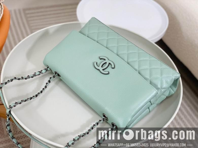 1:1 Chanel Bags AO7095 32X7.5X19cm YG 4