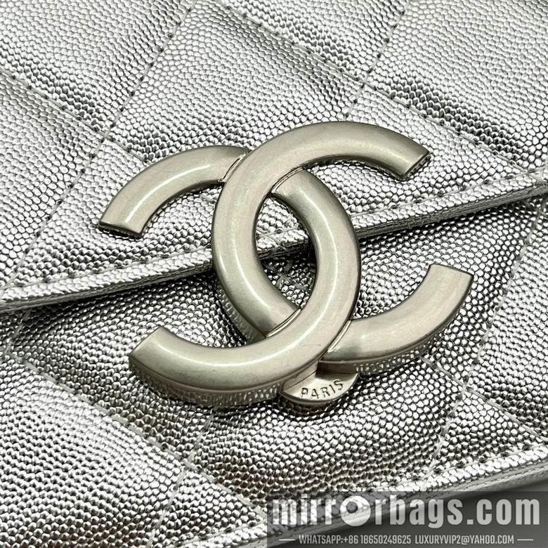 1:1 Chanel Bags 6809 20X11X6cm YG 4