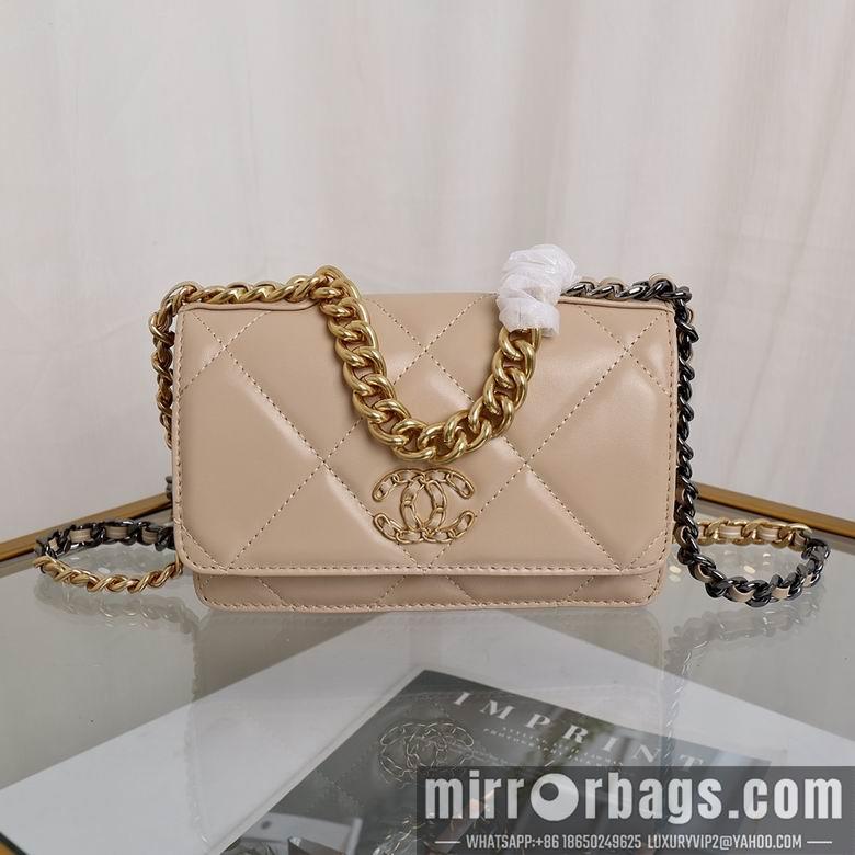 1:1 Chanel Bags 33816 20x14x4.5cm YG 2