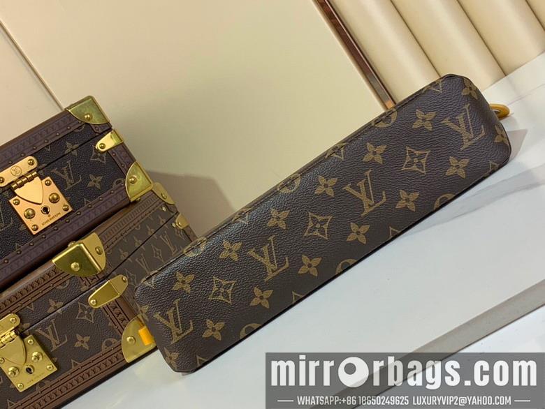 LV Bags Voyage m13198 21x7.5x30cm gf2