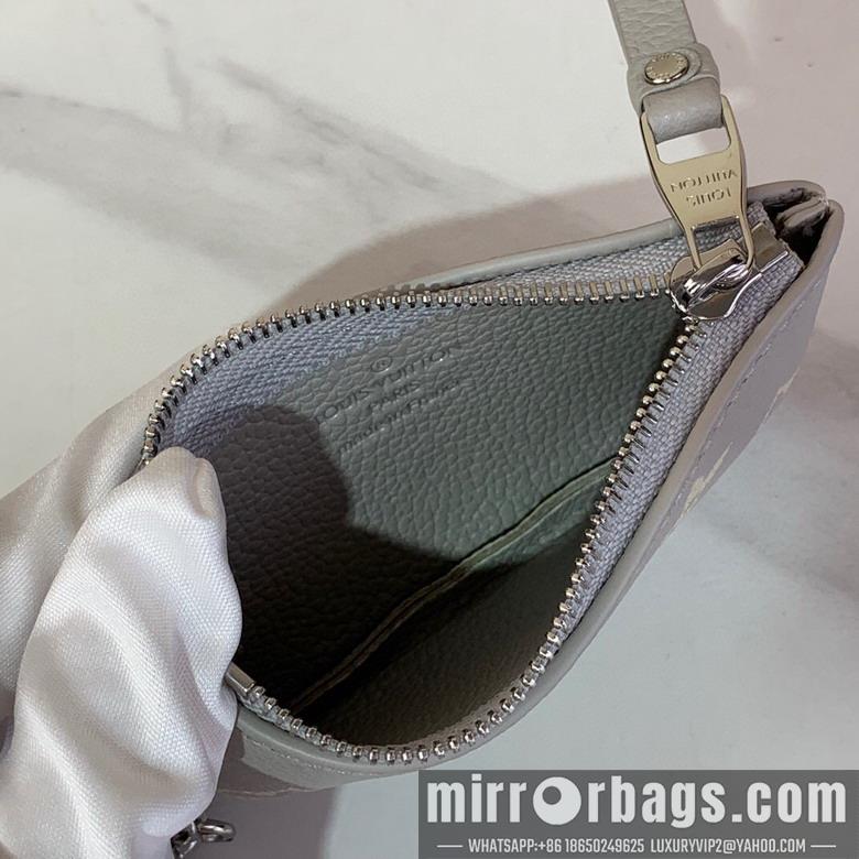 LV Bags m13793 12x7x1.5cm gf