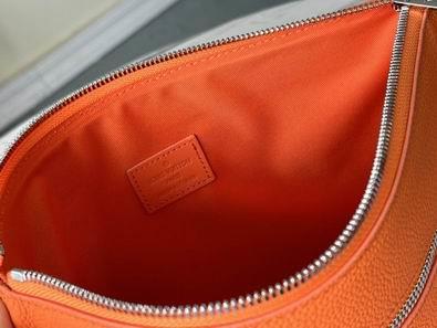 LV Bags Aerogram M81029 30x22x5 cm gf