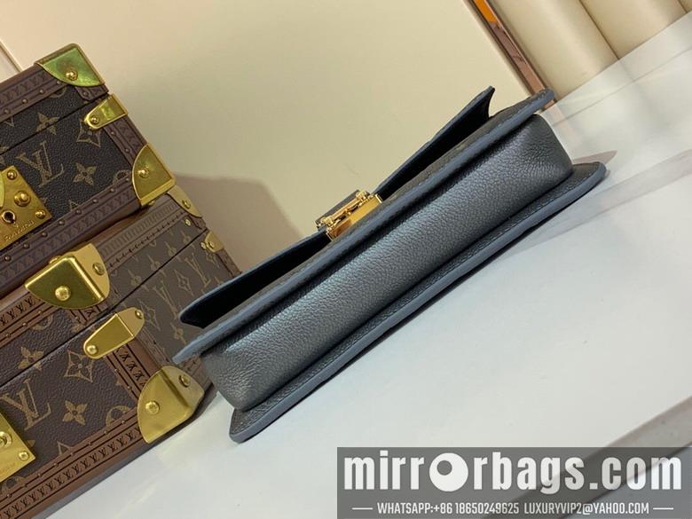 LV Bags Metis M82836 22x15x5.5cm gf