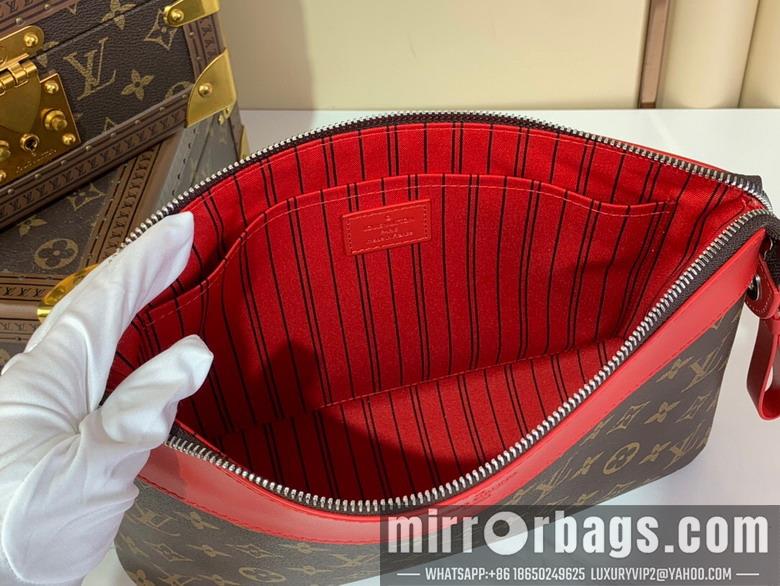 LV Bags Voyage m13198 21x7.5x30cm gf4
