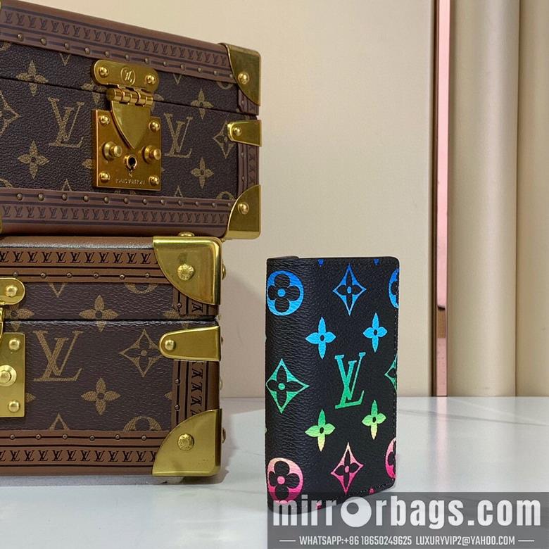 LV Bags M13910 7.5x11.1x1cm gf