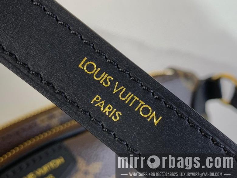 LV Bags Keepit M14806 12x6x29cm gf