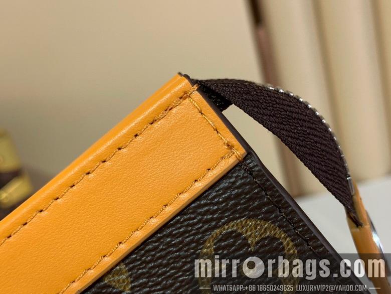 LV Bags Voyage m12815 21x6x27cm gf