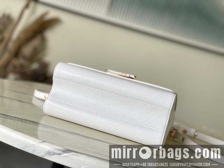 LV Bags Twist M13678 16x8x23cm gf