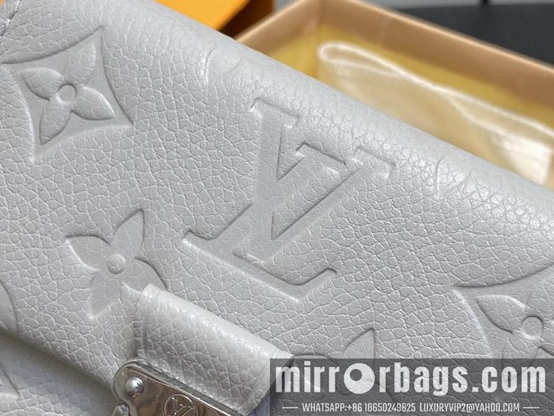 LV Bags Compact M13464 11.5x8.5x4cm gf