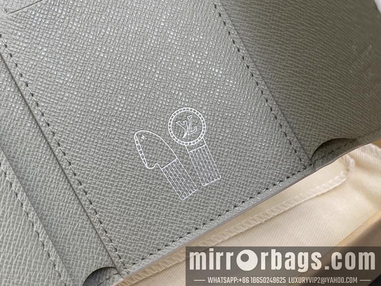LV Bags Victor M14122 11.5x9x2.5cm gf1