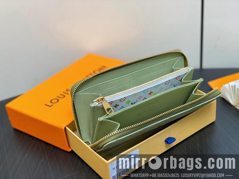 LV Bags TM M13618 19.5x10.5x2.5cm gf2