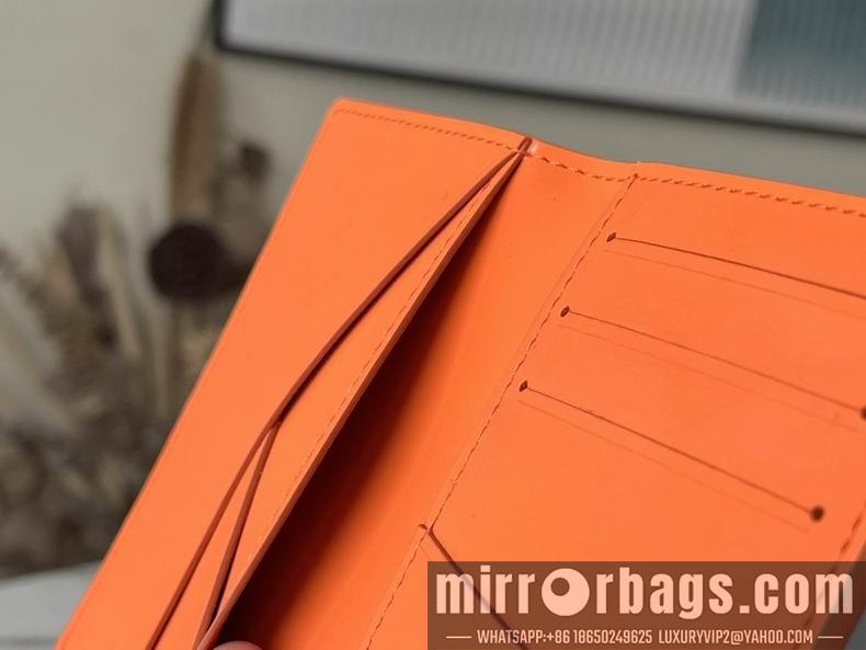 LV Bags Aerogram M81028 8x11x1 cm gf