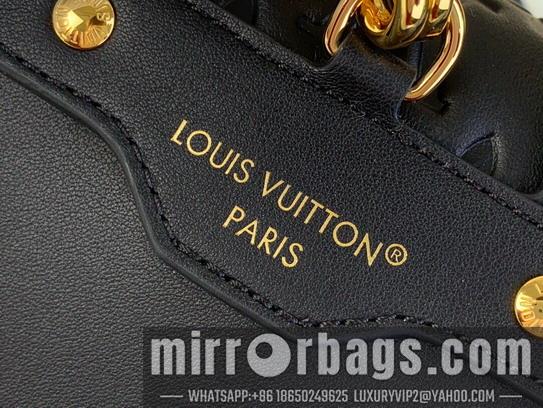 LV Bags Backpack M13357 26x10x21cm gf