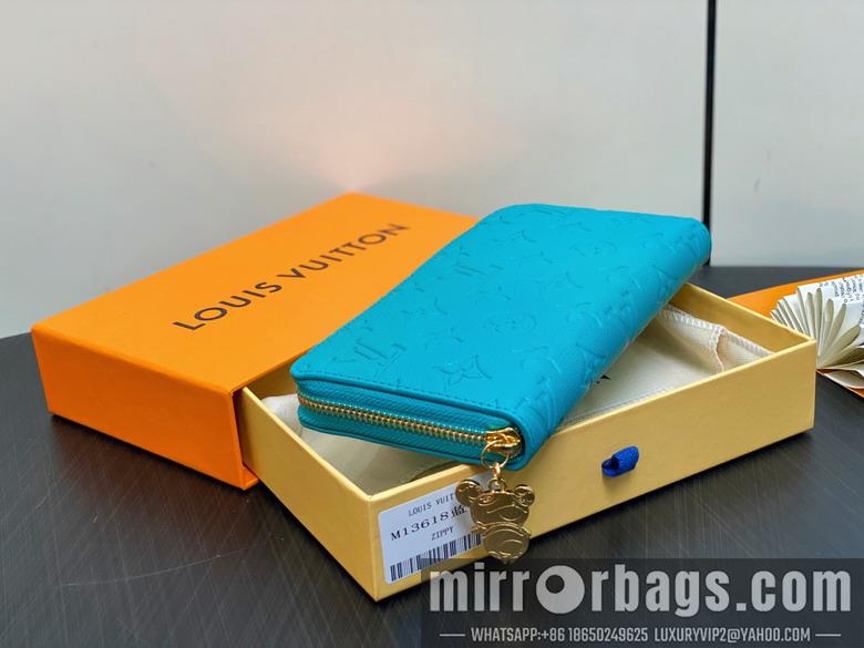 LV Bags TM M13618 19.5x10.5x2.5cm gf