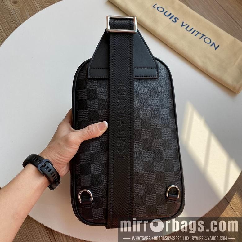 LV Bags 2073 27X18X5cm