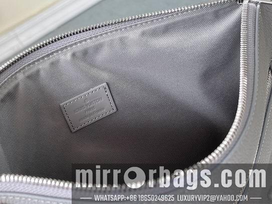 LV Bags Aerogram M81029 30x22x5 cm gf