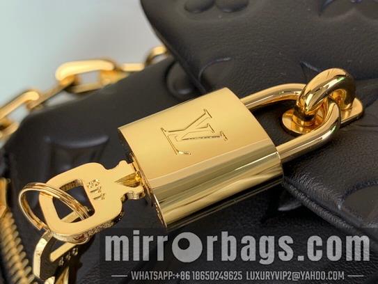 LV Bags Backpack M13357 26x10x21cm gf