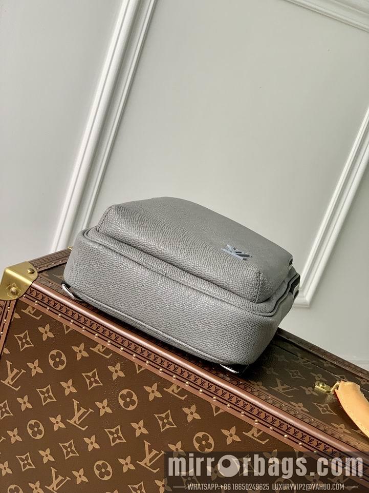 LV Bags Avenue M41719 20x31x10cm gf